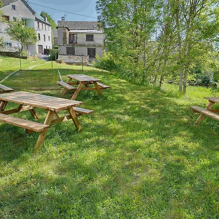 D'etape Et Meubles La Butte Aux Oiseaux Gasthof Saint-Alban-sur-Limagnole